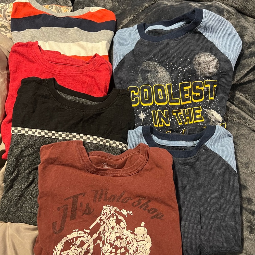 Lot of long sleeved shirts